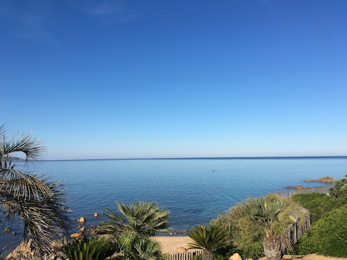 VILLA AMELIE SEA AND MOUNTAIN VIEW Heated POOL 