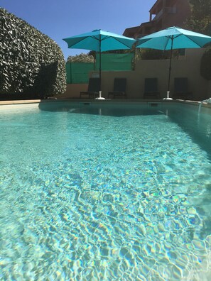 Piscine extérieure, piscine chauffée