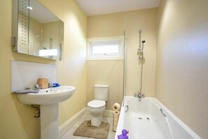 Shower - Rose Cottage (Newcastle-upon-Tyne)