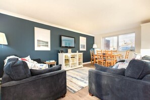 Interior - Stones Throw (Chathill)