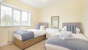 2 bedrooms, individually decorated, individually furnished, free WiFi
