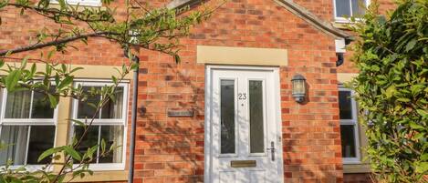 Cottage | Exterior detail