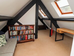 Cottage | Interior