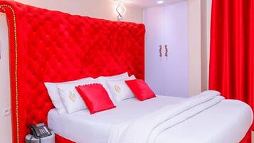 Premium tweepersoonskamer | Een minibar, individueel gedecoreerd, individueel gemeubileerd