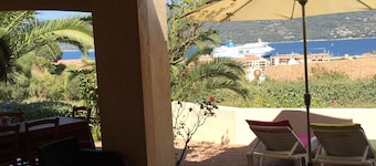 VILLA PISCINE CHAUFFEE vue mer - villa Margaux