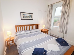 3 bedrooms, individually decorated, individually furnished, free WiFi