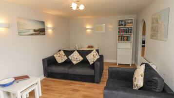 Cottage | Living area | DVD player