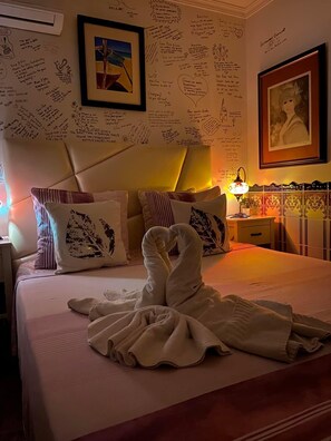 Exclusive Double Room | Premium bedding, Tempur-Pedic beds, minibar, individually decorated - zenit boutique BB Olhao  (Olhao)