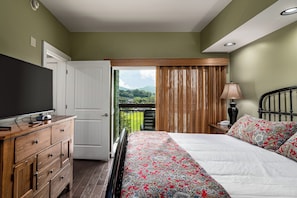 2 bedrooms, iron/ironing board, Internet, bed sheets