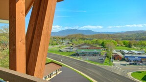 Property grounds - Luxury Condo in Pigeon Forge (Pigeon Forge)