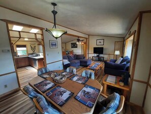 Televisión, libros, estéreo