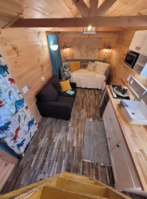 Living area - A ZOO for you. Whole house rental at Petting Zoo. (Laurel Springs)