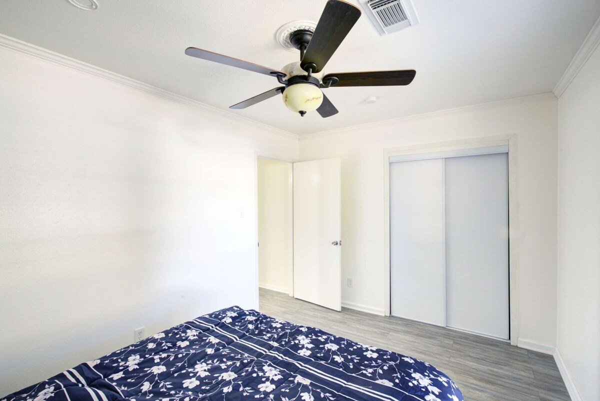 Photo 37 of Good Vibes 4 Bedroom with a Pool. Central Location