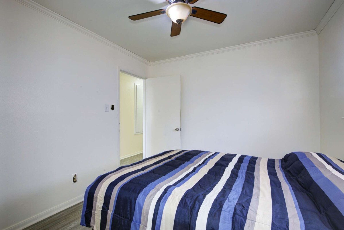 Photo 30 of Good Vibes 4 Bedroom with a Pool. Central Location