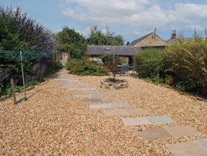 Cottage | Property grounds - Alnside Cottage (Alnwick)