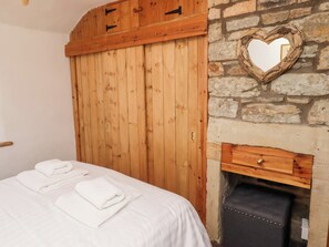 Interior - Hares Form (Seahouses)