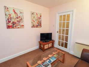 Cottage | Living area - Old Bakery No2 (Seahouses)