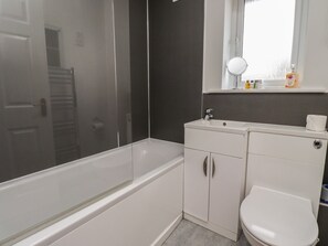 Cottage | Bathroom