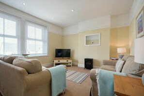 Interior - Coastal Haven (Seahouses)