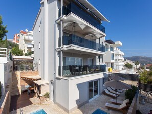 Exterior - Apartments Aqua - Superior Two Bedroom Apartment with Terrace and Sea View (Okrug Gornji)