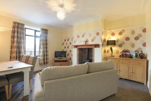 Interior - Dairyman's Cottage (Morpeth)