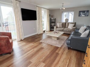 Cottage | Living area - Assisi Apartment (Alnwick)