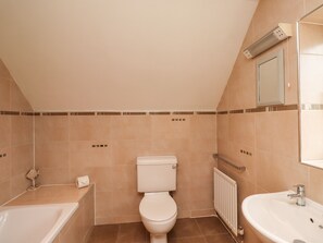 Cottage | Bathroom