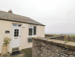 Cottage | Property grounds