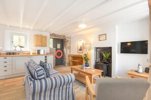Interior - Partan Cottage (Eyemouth)