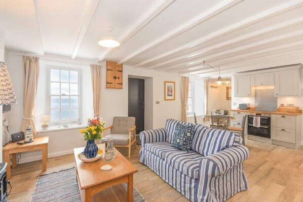 Interior - Partan Cottage (Eyemouth)