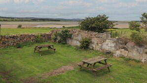 Unclassified image, 2 of 14, button - Budle Bay Cottage (Bamburgh)