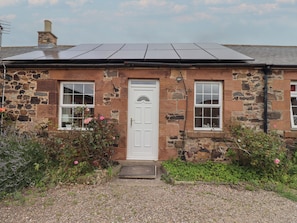 Cottage | Exterior detail
