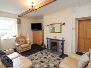 Cottage | Living area