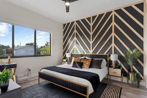 2 habitaciones, tabla de planchar con plancha, cuna de viaje y wifi 