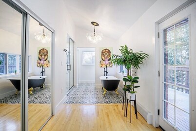 Boulder Luxury Getaway | 7 acres /w River & Pond