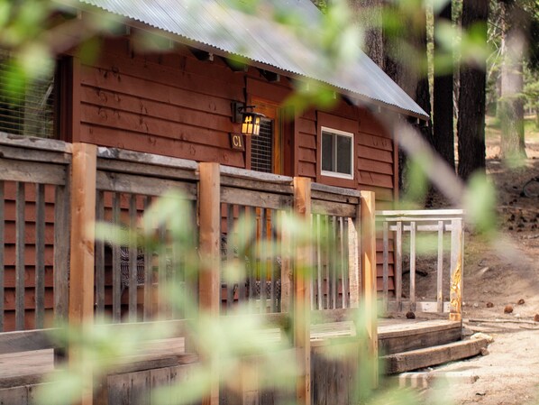 Exterior - Lakeshore Resort (Lakeshore)