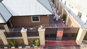 Enceinte de l’hébergement