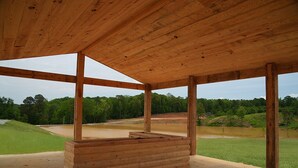 Unclassified image, 5 of 17, button - Grenada Lake Resort Cabin # 5 (Coffeeville)