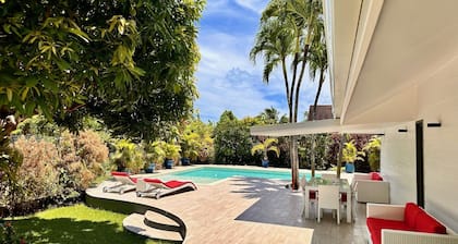Unique luxuous 350sq m Villa with pool, fitness area, home cinema lounge ....