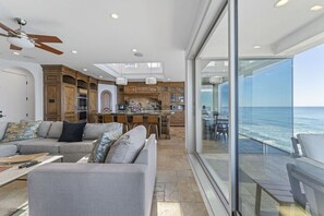 Téléviseur connecté, bureau