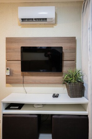 Basic Apartment | Interior