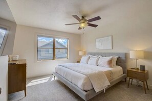 3 Schlafzimmer, Bügeleisen/Bügelbrett, Reisekinderbett, WLAN