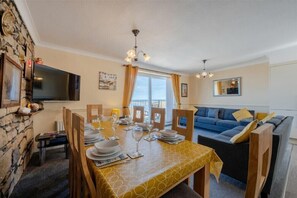 Dining - Lobster Lodge (Seahouses)