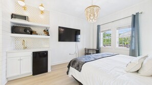 Free WiFi, bed sheets, wheelchair access
