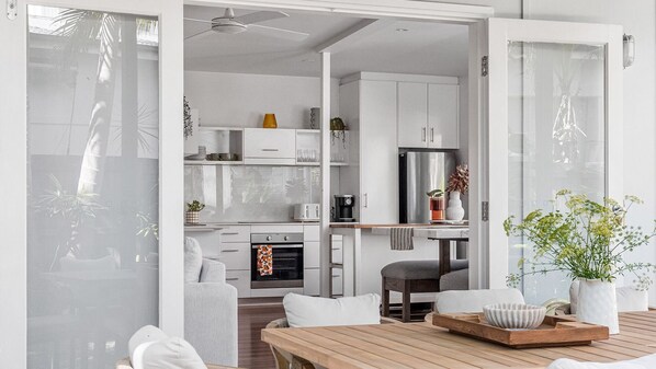 Dining - Cape Cottage - 5 bed charming cottage close to everything (Byron Bay)