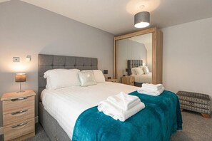 4 bedrooms, individually decorated, individually furnished, free WiFi