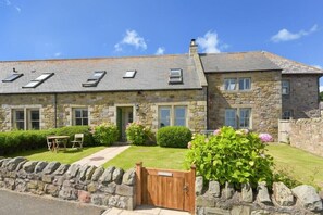 Exterior - Ottoline Cottage (Alnwick)