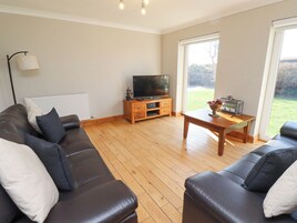 Cottage | Living area