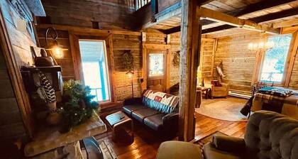 A Rustic Cabin on Long Lake
