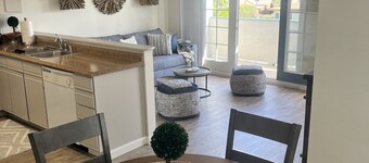 Clean and spacious unit with private balcony 1.5 blks from the beach!